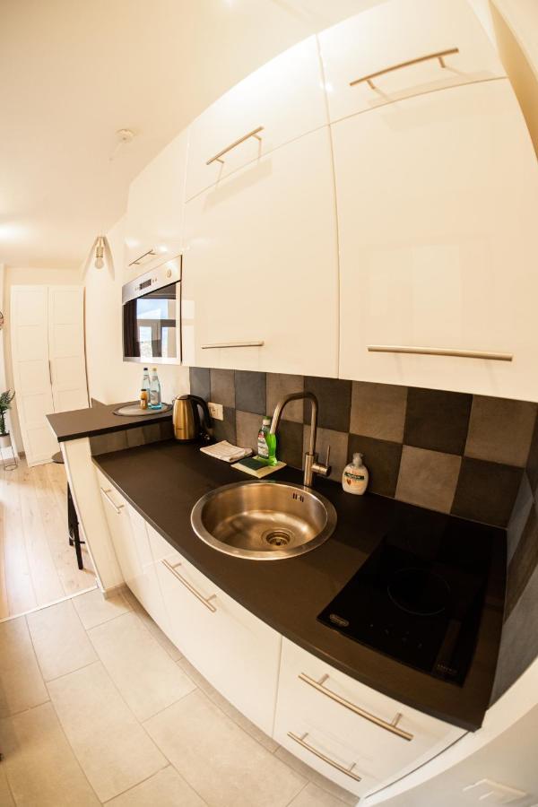Flow Apartments Winkel Love Und Happiness Μεράνο Εξωτερικό φωτογραφία
