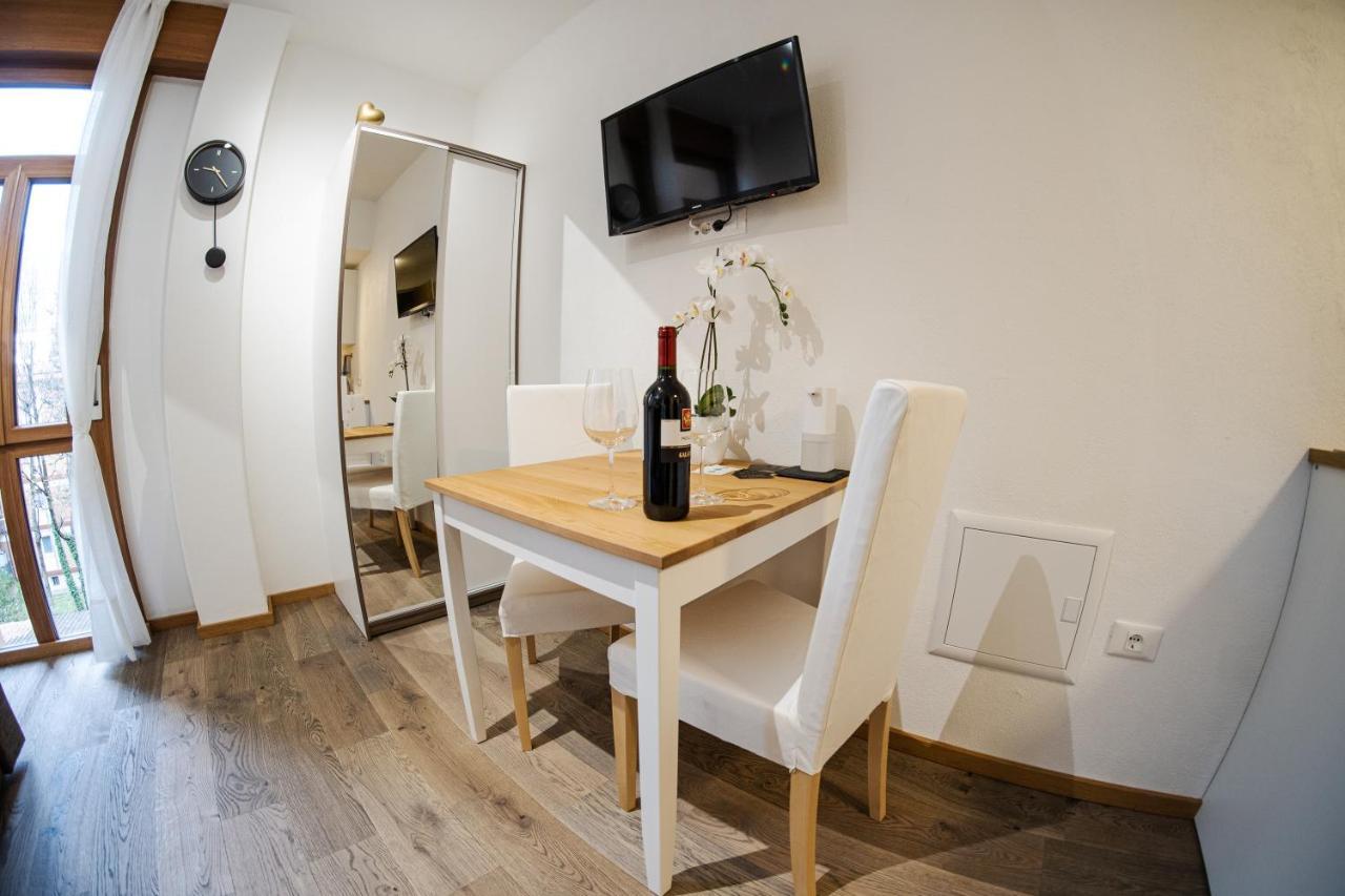 Flow Apartments Winkel Love Und Happiness Μεράνο Εξωτερικό φωτογραφία